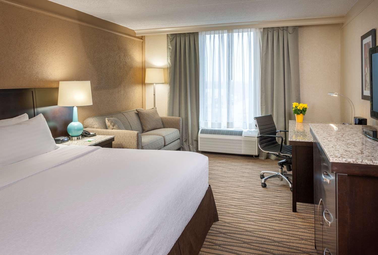 Best Western Plus Strongsville Cleveland Exterior photo